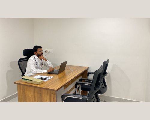 Homeopathy Doctor Consulting Patient in Dilshuknagar Clinic